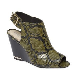 NWT Kenneth Cole Merrick Snake Print Wedge Heel Sandals Sz 7.5